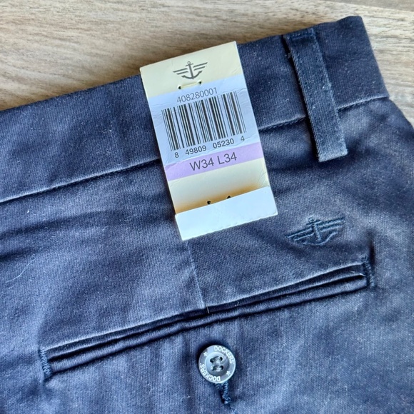 Dockers Size 34x34 Signature Khaki D2 Straight Fit Flat Front Navy Pants - Picture 8 of 12